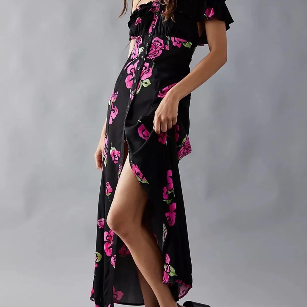 Free People She's A Dream Maxi Dress Off The Shoulder Black Floral Print Size S